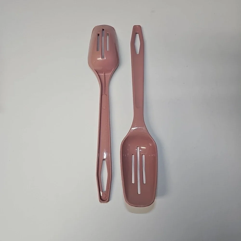 King Kraft Utensils Plastic Slotted Serving Spoon Set‎ Of 2 Pink Mauve Vintage